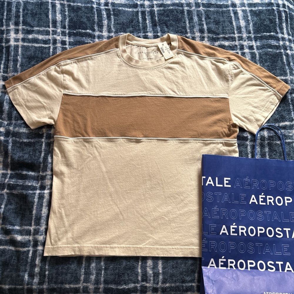 Aeropostale Men's Beige and Brown Block Tee